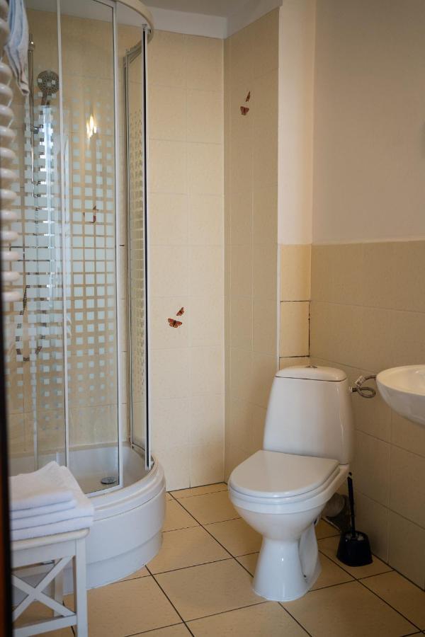 Kolory Guest House Краков Экстерьер фото