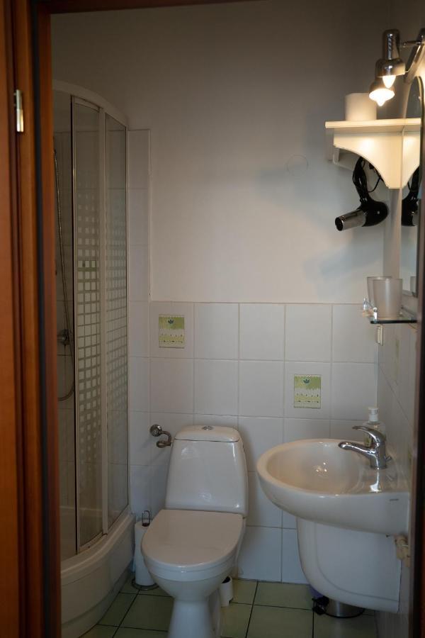Kolory Guest House Краков Экстерьер фото