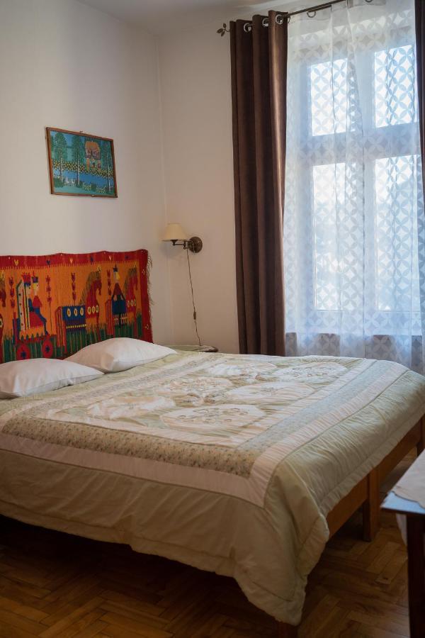 Kolory Guest House Краков Экстерьер фото