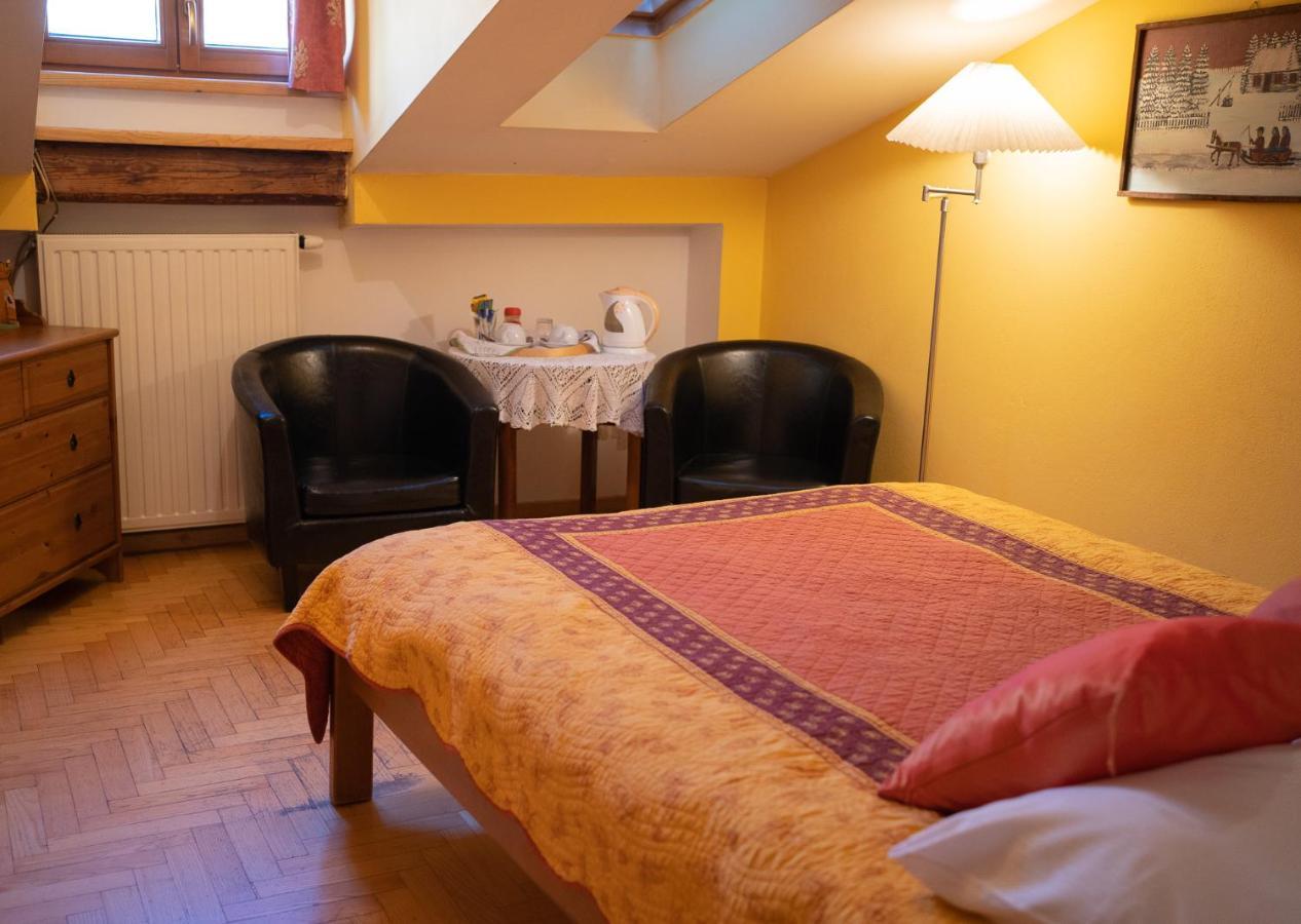 Kolory Guest House Краков Экстерьер фото